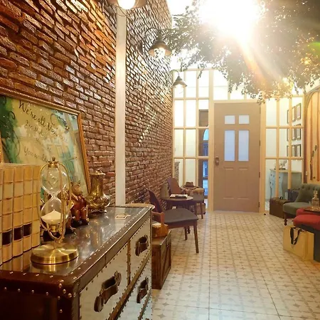 Hide And Seek Boutique Hometel-3